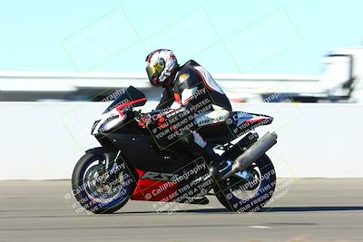 media/Jan-09-2022-SoCal Trackdays (Sun) [[2b1fec8404]]/Front Straight Speed Shots (1pm)/